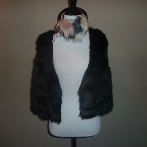 Bundle Icing Women's Vest and Ear Muffs Faux Fur